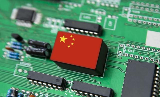 「股市」严重低估科技股：中报大增421%，芯片龙头