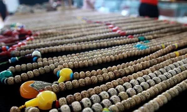 「文玩」买文玩，别只盯着潘家园，中国10个知名文玩市场，总有一个适合你