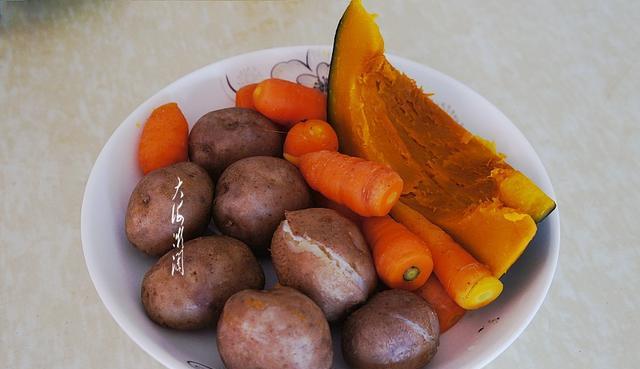 胡萝卜|晚餐,老婆迷上这减脂餐,低脂低卡,不用挨饿,越吃越苗条