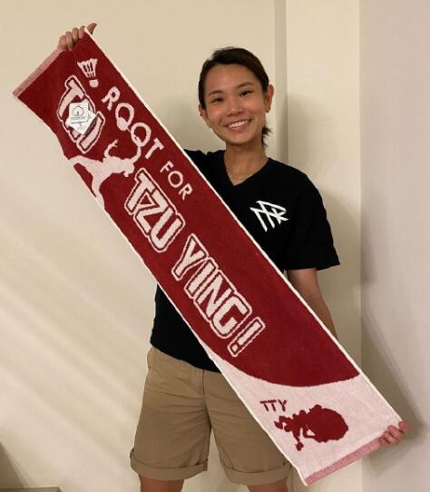 陈雨菲@羽坛一姐将迎性别大战!获奥运冠军盛赞,却一到世界大赛就掉链子