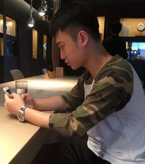 华为p40|受乔布斯影响却靠奶茶身家40亿，喜茶创始人聂云宸，最有钱90后