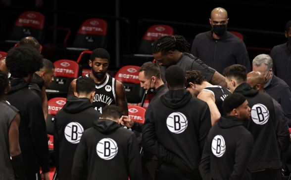 凯里·欧文|欧文擅自离队引热议,拒绝回复主帅纳什,知情人士:不知何时归队