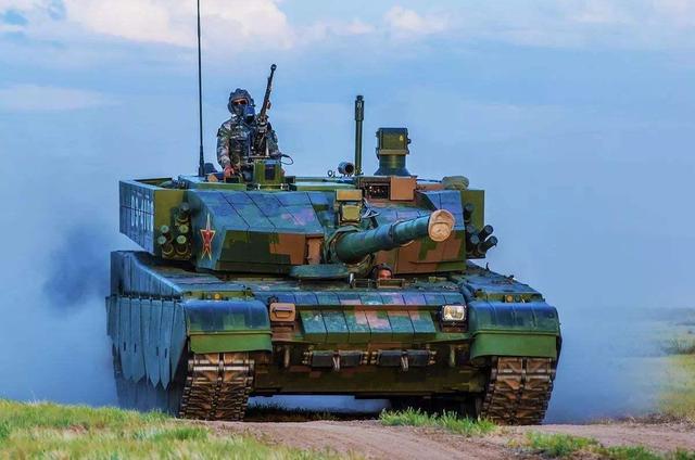 [印度]越南一个师9000人，印度一个师17000人，我国多少？