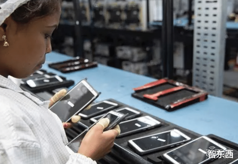 windows10|阿三哥急了，中国手机笑了