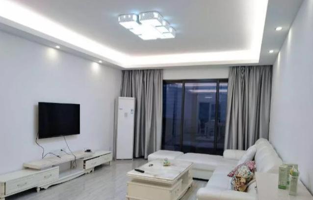 ▲晒晒我们家120平新家，花5万装修，全屋大白墙，有家的感觉真好