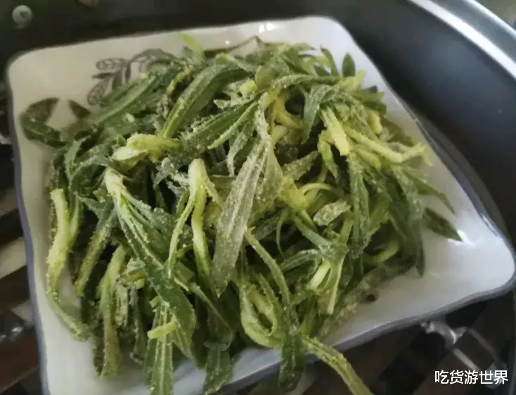 [面条]它是天然的“泻药菜”，一分钱不要，排出黑臭便，肠道通畅，细腰瘦腿