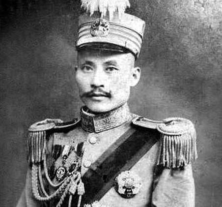 混世魔王程咬金@蒋介石三次下野都秘密处决了，三位大人物，他们都是谁？