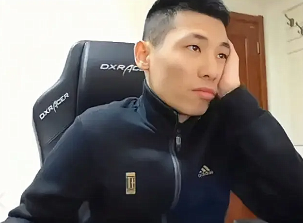 旭旭宝宝|DNF：超管多次提醒违规，旭旭宝宝当场翻脸，根本就不理睬