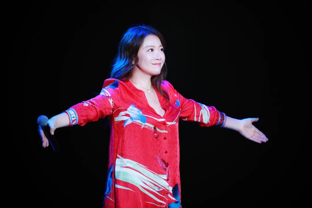 『叶蓓』许巍为她破例，朴树因她重出江湖，淡出乐坛多年，民谣一姐仍是她