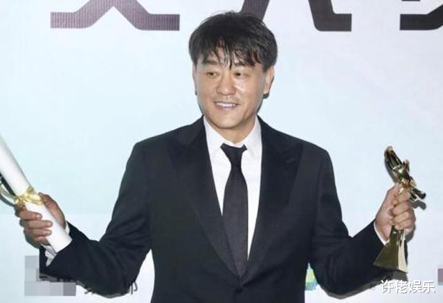 「何冰」出道27年没拍过一部烂片，陈道明尊重他，张嘉译亲口说演技不如他