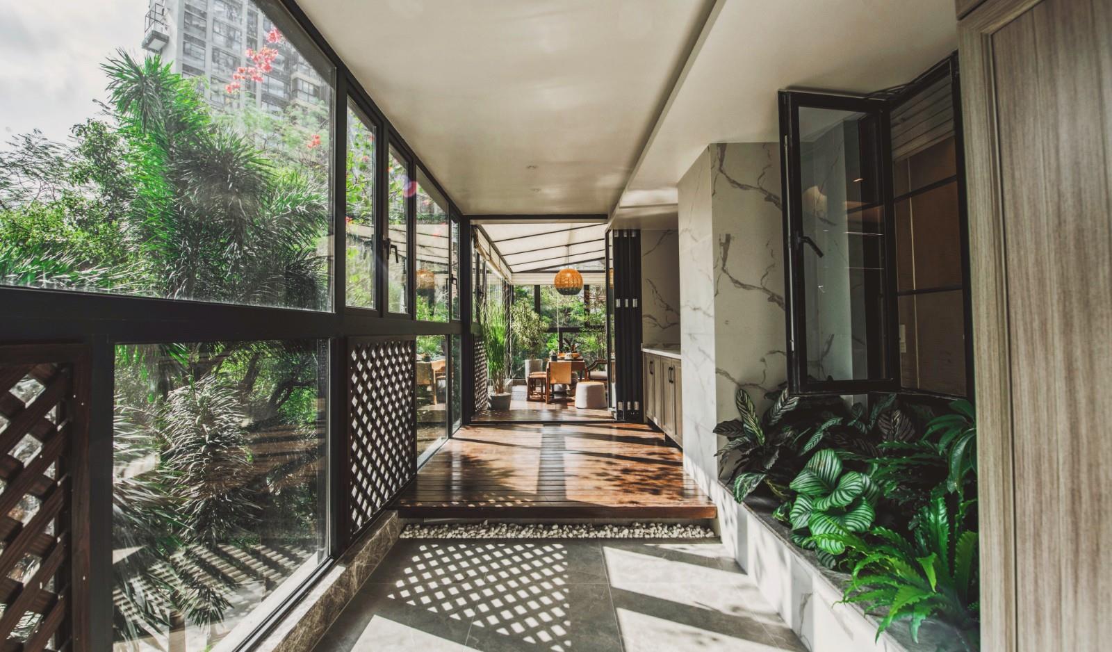 设计师|为了院子，她买下200㎡私宅，阳台改造“空中花园”，太美了