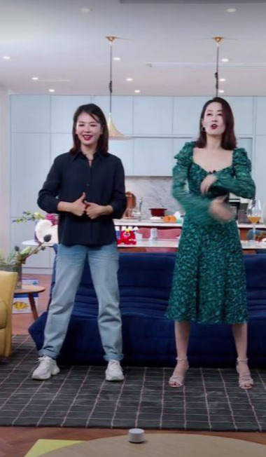 #刘涛#刘涛刘敏涛同框了，在大两岁的姐姐面前刘涛输了，气场全无！