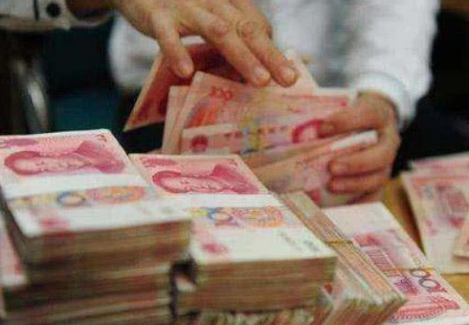 『』假如在银行一次性存一亿，会有特殊的待遇吗？说出来你可能不信