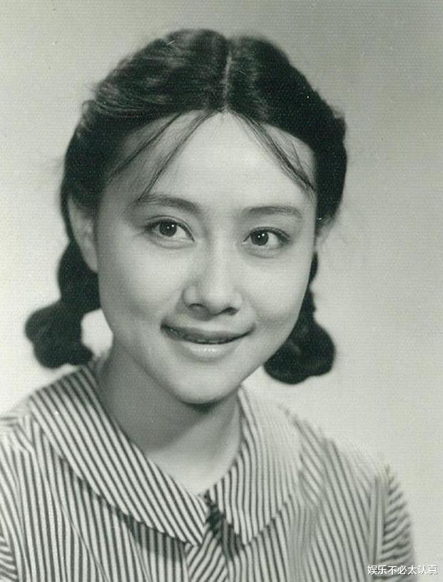 『黄梅莹』70岁黄梅莹：31岁与金鑫因戏生情，结婚36年恩爱如初，儿子是导演