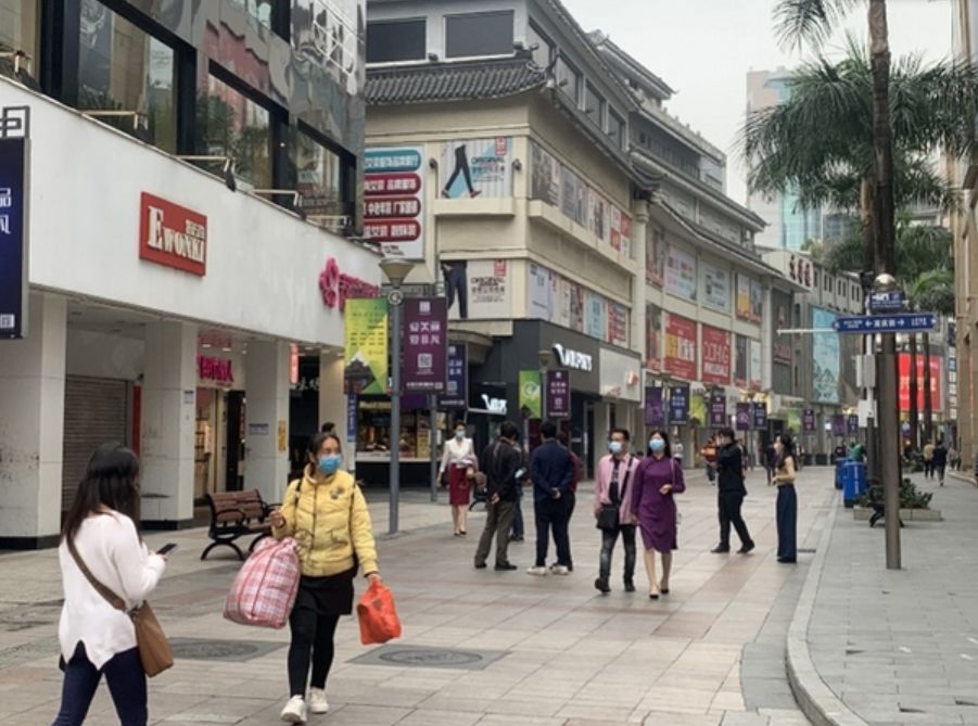 「身份证」市委书记、市长带头“下馆子”!网友被这波“站台”馋哭了!