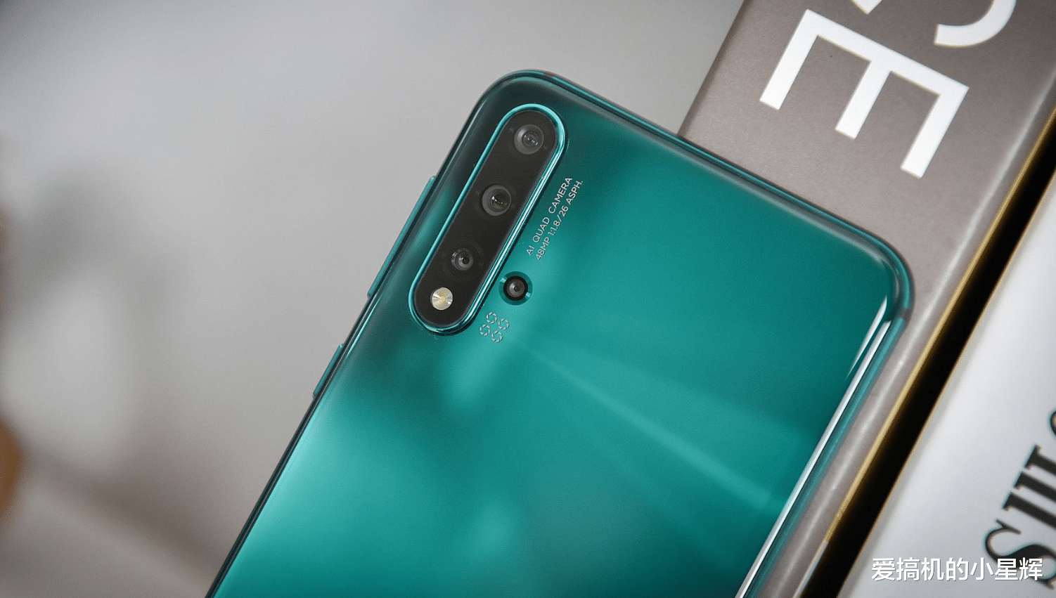 跑分|昔日顶级华为今跌至“千元价”出售,40万跑分+128GB+4800万三摄