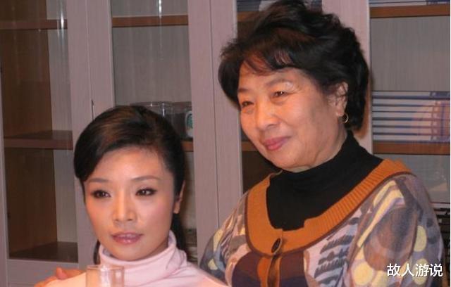 故人游说|父亲抗癌14年病逝，母亲安慰她尽力了，可5年后，母亲也离她而去