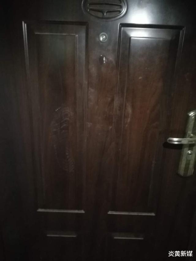 炎黄新媒|猖狂！小区业主遭物业公司经理多人殴打！业主多颗牙齿脱落