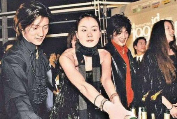 谢霆锋|谢霆锋王菲复合六年后，谢霆锋又爆新情况！不愧是谢霆锋