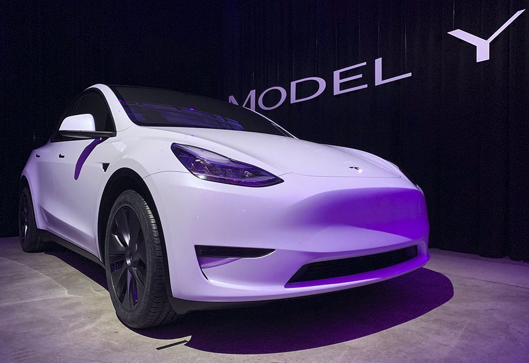 智能手机|大众CEO试驾完特斯拉Model Y ，偷偷拿起了皮尺....