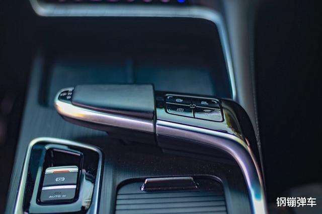 「动力」开过长安UNI-T再开吉利Icon，车主：一个名副其实一个名不副实