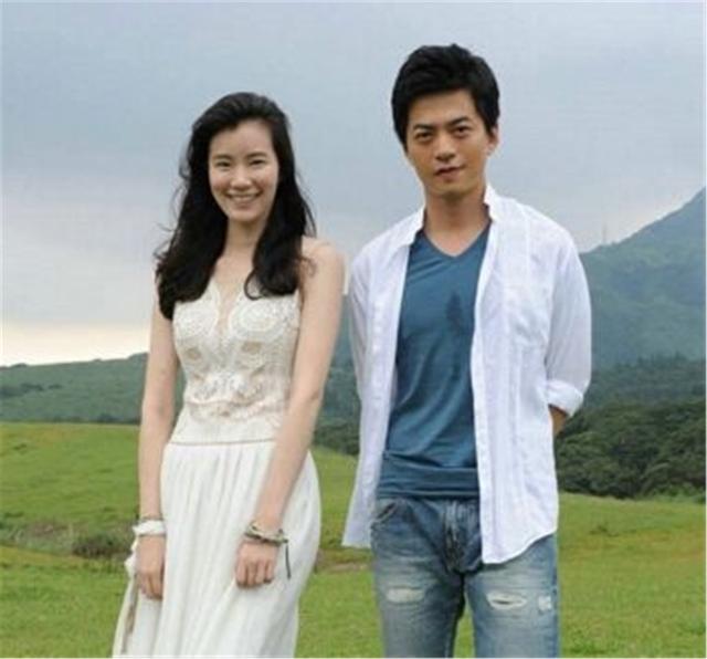 宋茜|李建的神仙爱情：娶10岁认识的女孩，不生子恩爱20年