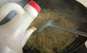 土豆|提醒：炒土豆不可放此物，多数人不懂装懂，为家人招惹一身病