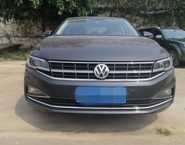 大众宝来|12.7万喜提大众宝来，皮质座椅+led大灯，油耗很意外，适合家用