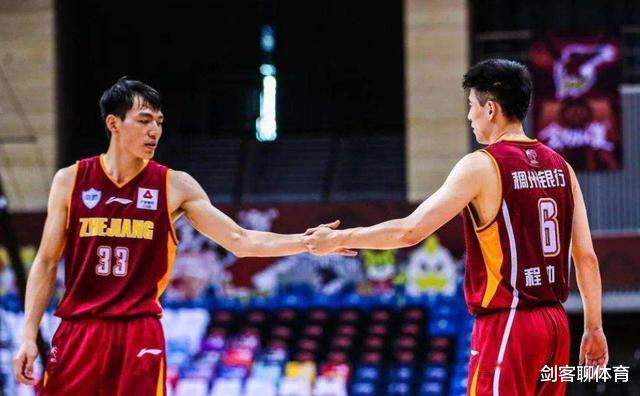 浙江男篮|程帅澎:21岁后卫化身开路先锋,“初生牛犊”已成中国篮球希望