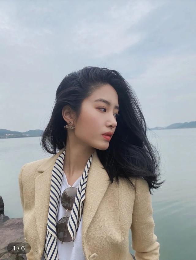 #冯小刚#冯小刚的“芳华三美”,终于各自为正了