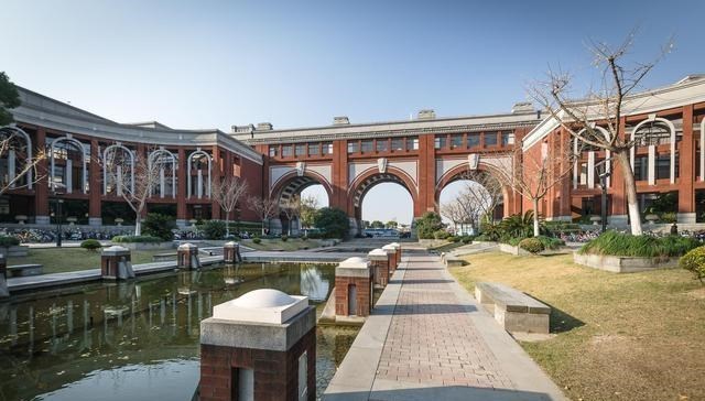 华东政法大学|10所985高校的29名推免生被双非的华东政法大学录取，都有谁呢？