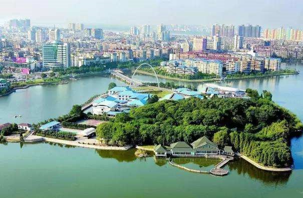 『』武汉被“遗忘”的1个城中湖，横跨湖北3座城市，钓鱼人的好去处