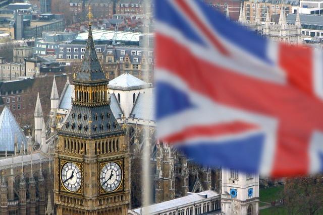 李嘉诚|4000亿港元砸入英国！李嘉诚38亿回购自家股票，却没人想跟