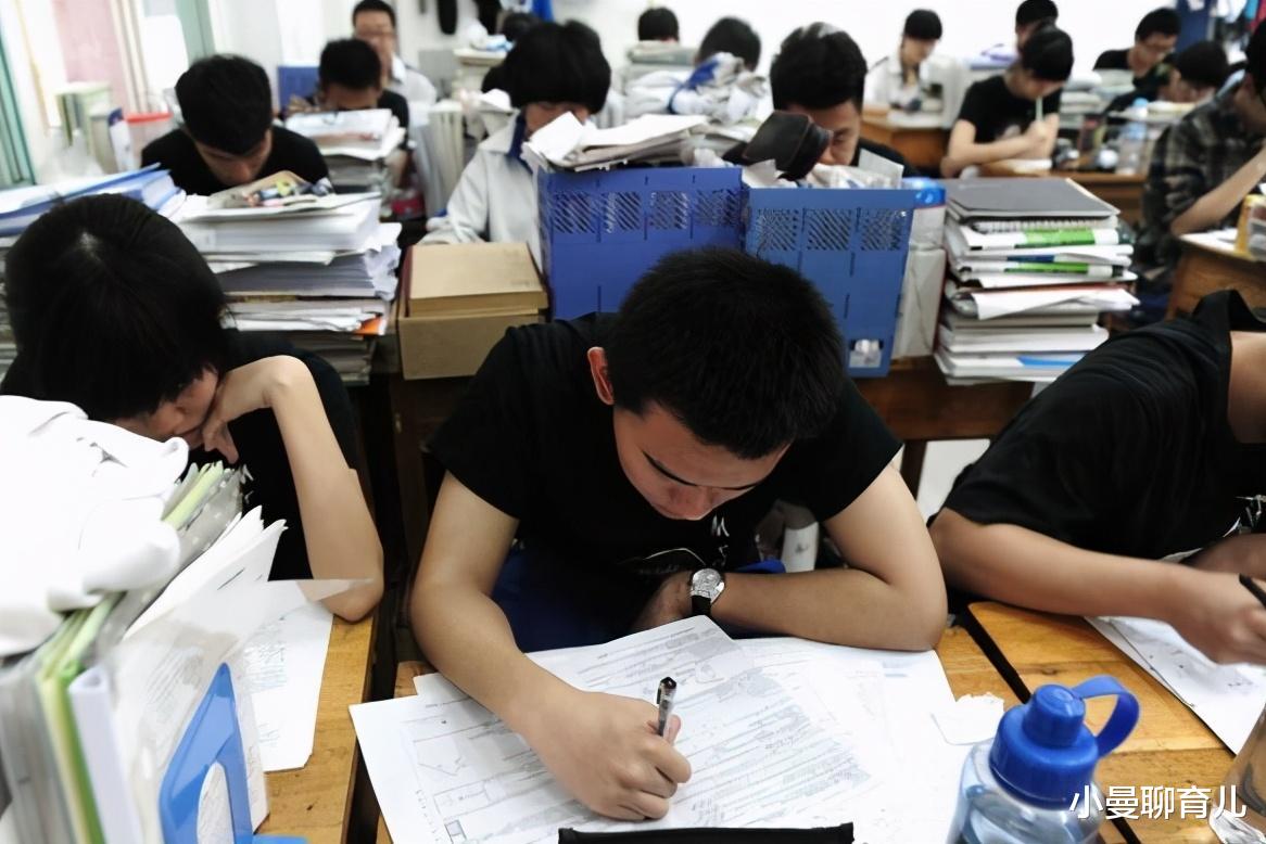 考试|高一学生求答:第一学期考试,各科都不及格,我还能考上大学吗