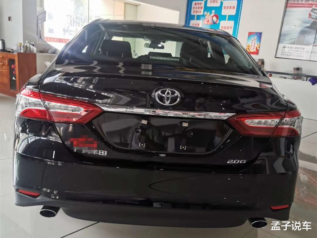 #丰田凯美瑞#30岁喜提凯美瑞2.0G豪华版，空间和油耗很满意，这价格贵了吗？