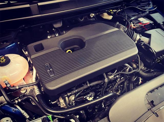 #c级车#又一豪车火了!比宝马X3气派,2.0T破百7秒,百万逼格才23万起