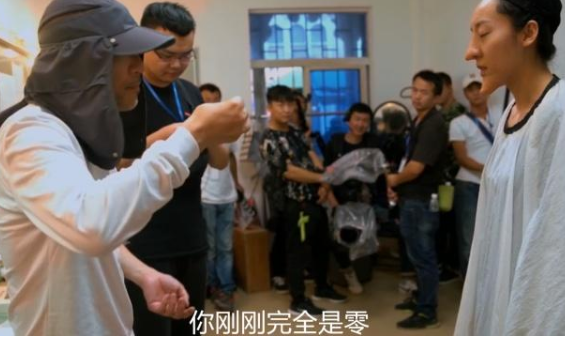 「周星驰」圈子里的人为什么孤立周星驰，看完这几个故事你就明白了！