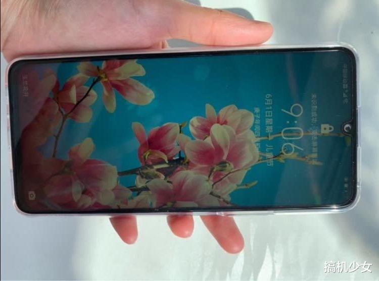 『5G』华为最便宜的5G手机，7纳米芯片+90Hz刷新率+22.5W快充，仅1599元