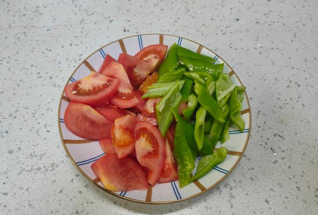 |天凉了，少吃猪肉羊肉多吃这肉，蛋白质含量比牛肉高，才10元一斤