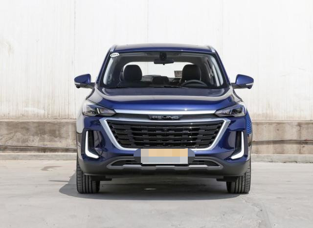 SUV|仅4.99万,全系标配LED大灯,比远景x3厚道,宝骏510要凉凉