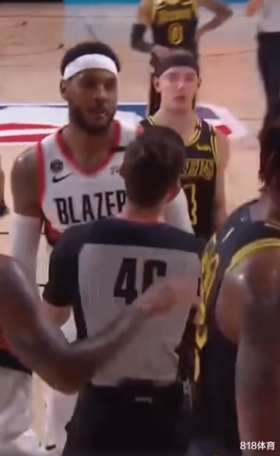 德怀特·霍华德|美媒晒安东尼霍华德冲突照: 别惹甜瓜! 魔兽笑哭, 杜德利: 也别惹魔兽