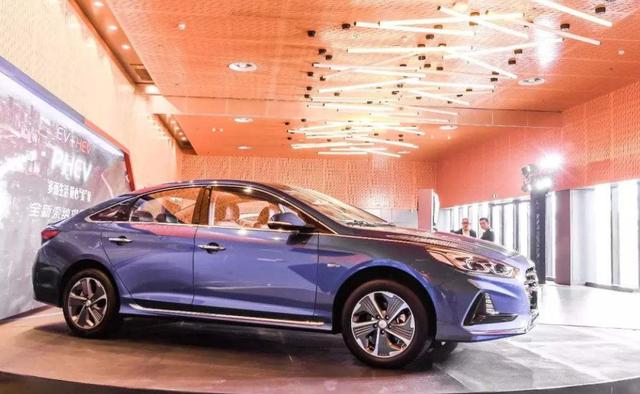 混合动力|\有电用电，没电用油\，插电混动型车近乎完美，为啥却没人买？