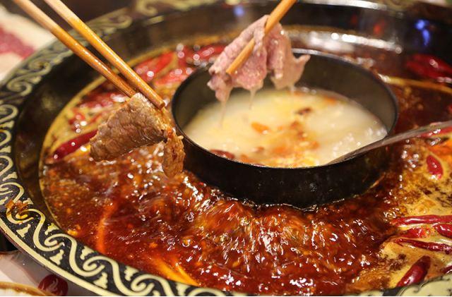 蘸料|吃火锅时,专调这4种蘸料,店老板都会高看你一眼:这是个行家!