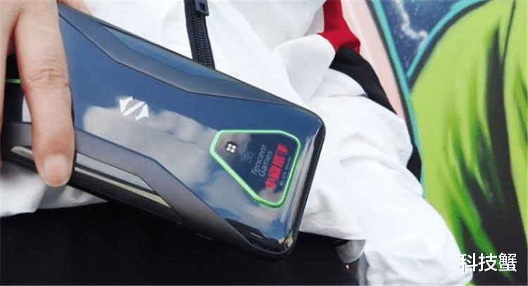 华为nova7：上架，黑鲨游戏手机3 Pro定制版