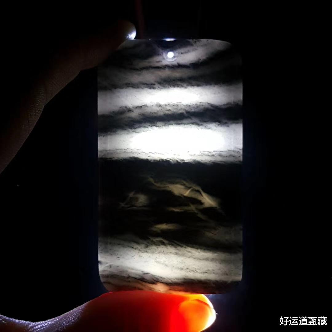 |漆黑如墨就是和田玉墨玉吗？别傻了，这是新手玩家的认识