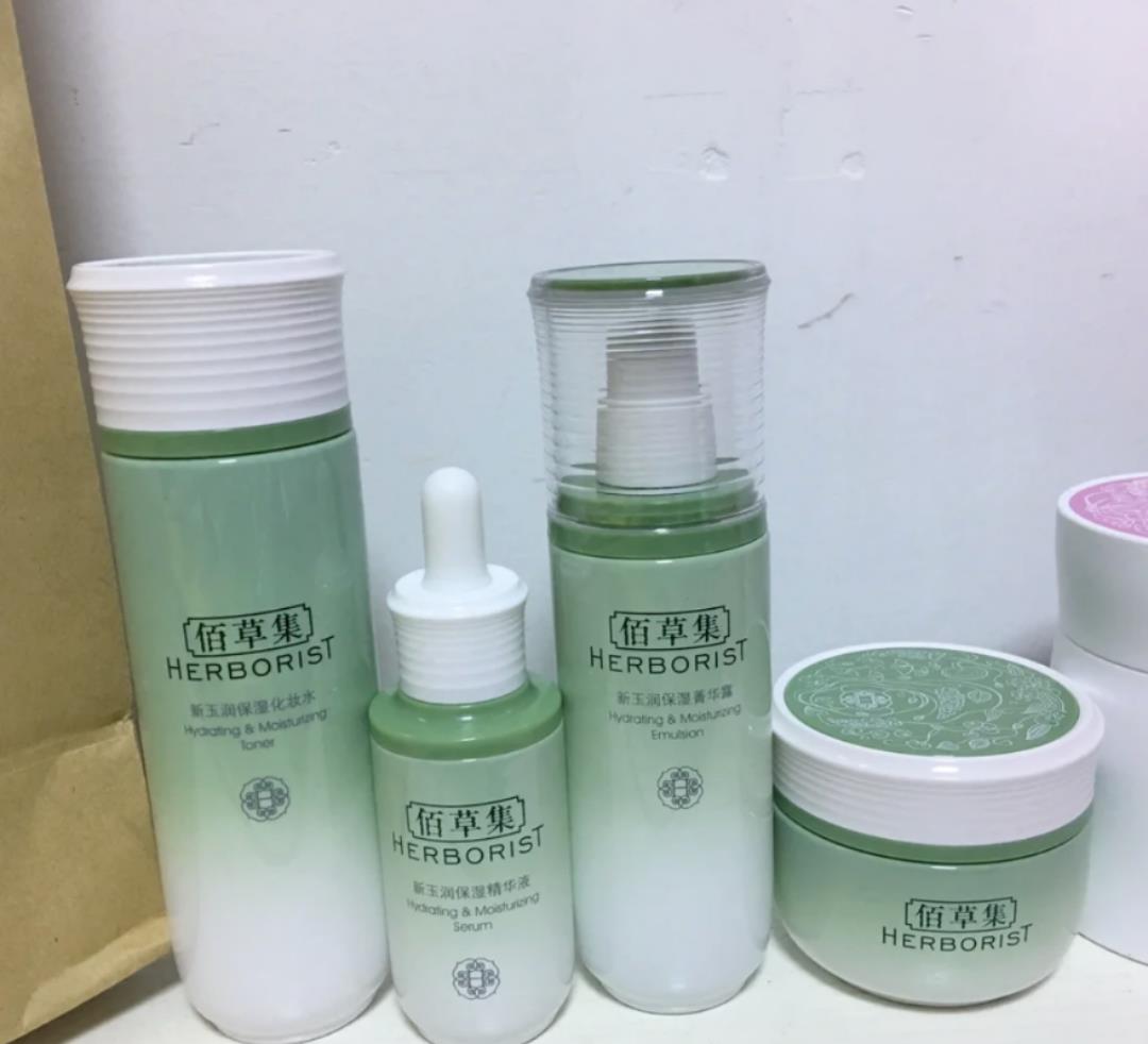 百雀羚▲最新热门国货榜单排行，佰草集、百雀羚上榜，真正好用的还有它！