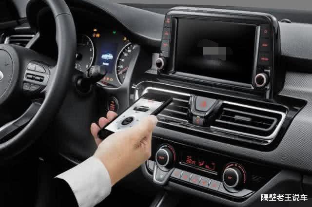 起亚汽车▲不给国产车留活路！当年卖10w，如今5w出头，这合资车卖出白菜价