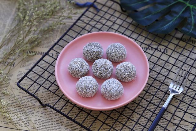 ##穷人的“阿胶”，每周坚持吃2次，补气血脸色好，50岁都不显老