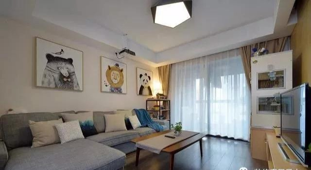 『』120平新房装修8万，越来越喜欢我家客厅隐形门！小偷估计都服