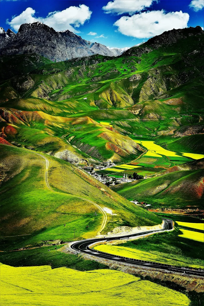 『离岛』又一条中国最美国道爆火！霸占大西北50%的精华美景，7、8月沿途美爆朋友圈！